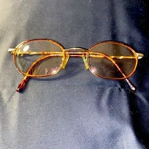 Geoffrey Beene prescription glasses, Rx change, lens replacement needed. How do you Replace Eyeglass Lenses? | eyeglass lens  main image 4